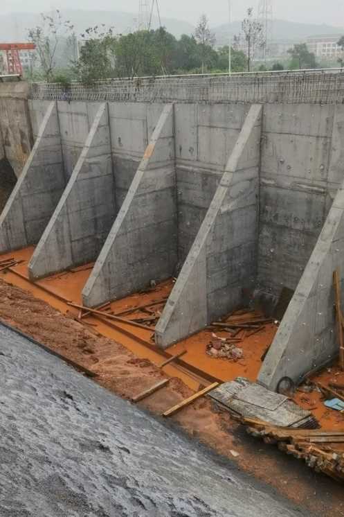 吕梁中阳县锚杆式挡土墙